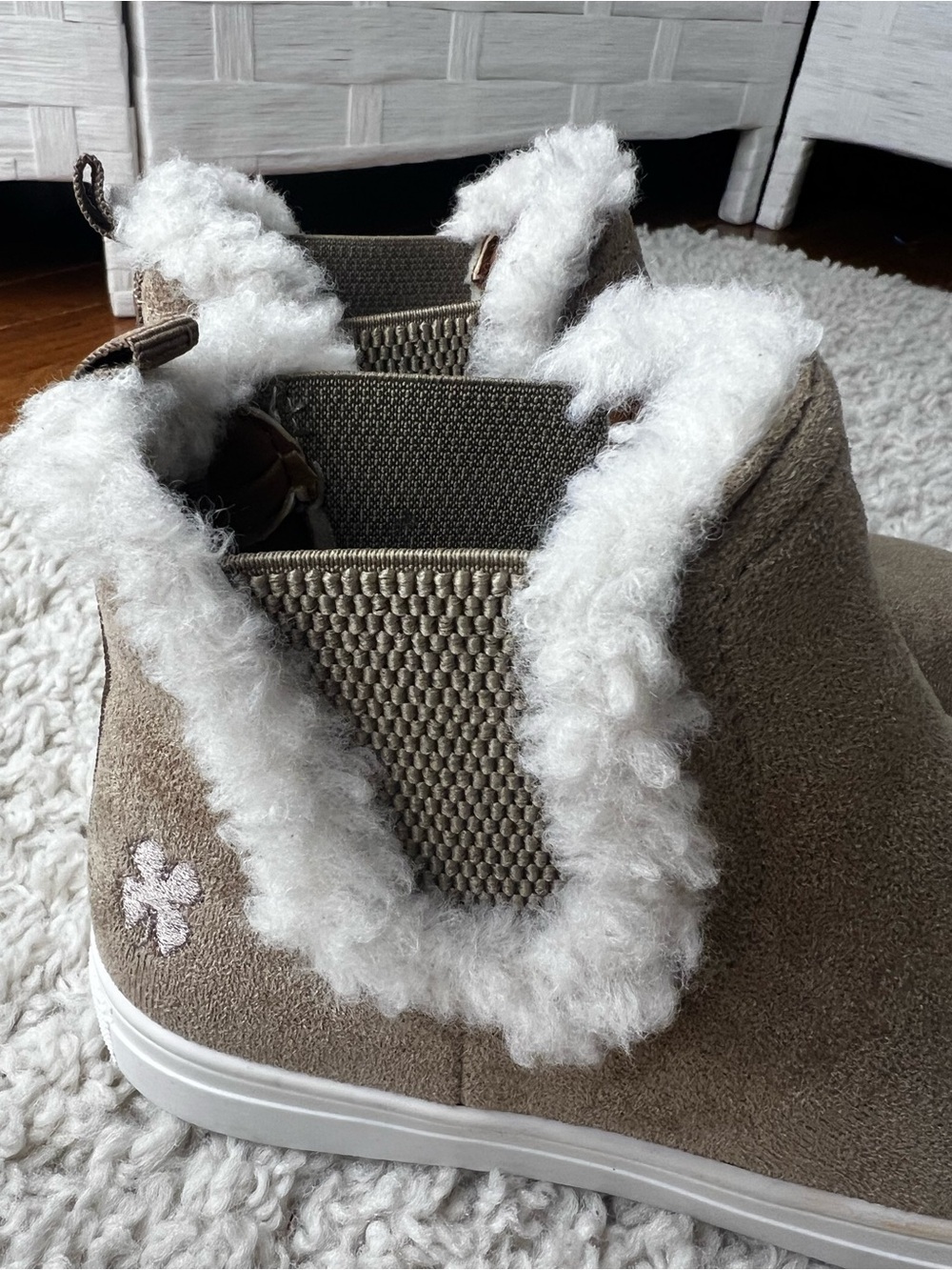 GIRLS LUCKY BRAND FAUX SUEDE/FUR BOOTS SZ 13 NWT - Picture 14 of 16